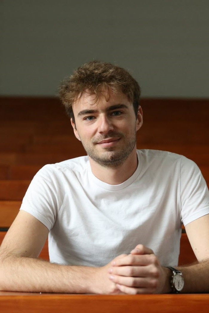 Antoine Bristielle backdrop