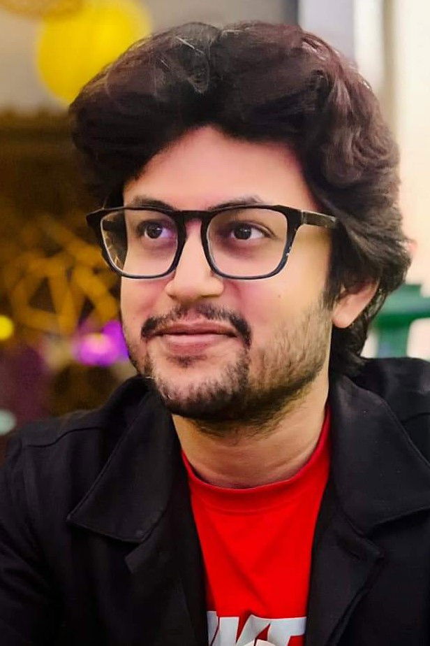 Ratool Mukherjee backdrop