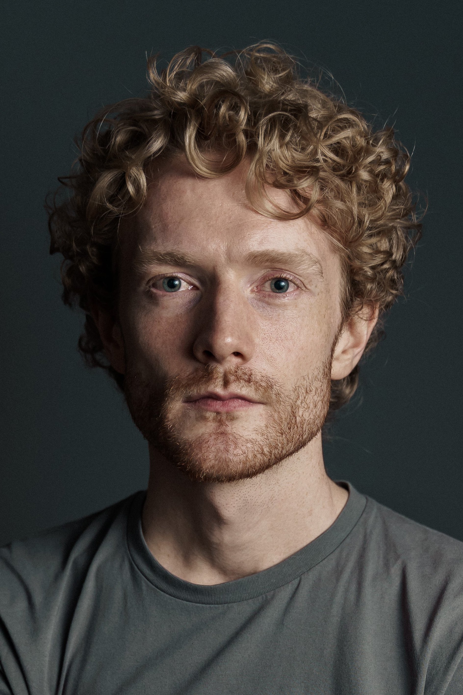 Leonard Buckley backdrop