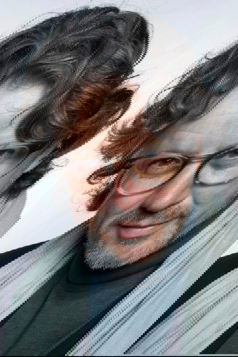 Iván Gisbert backdrop