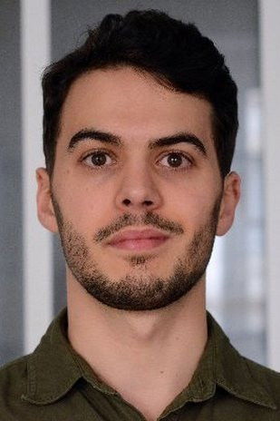 Romain Becker backdrop