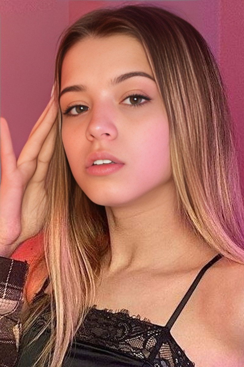 Yuliya Gavrilina backdrop