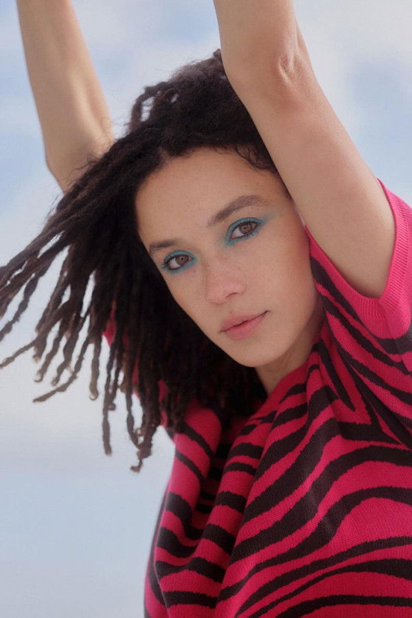 Maylisa Daniels backdrop