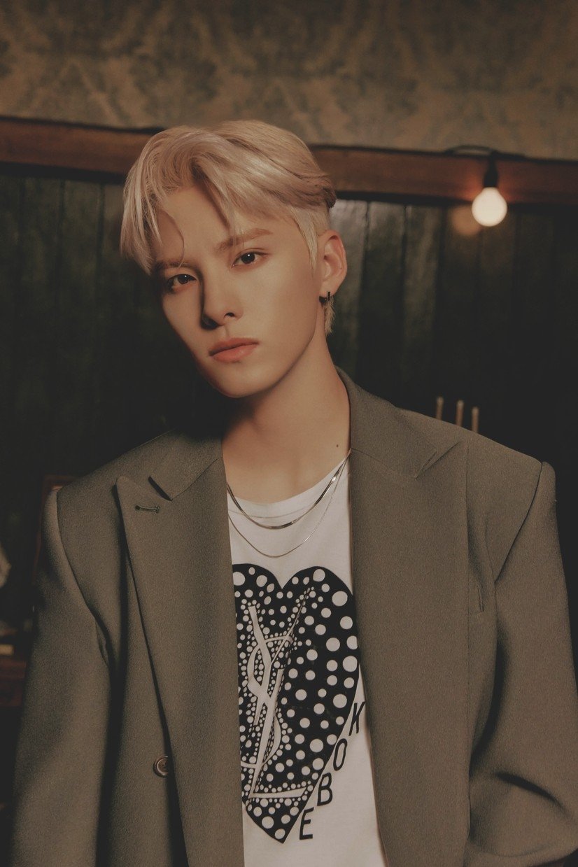 Takumi Kawanishi backdrop