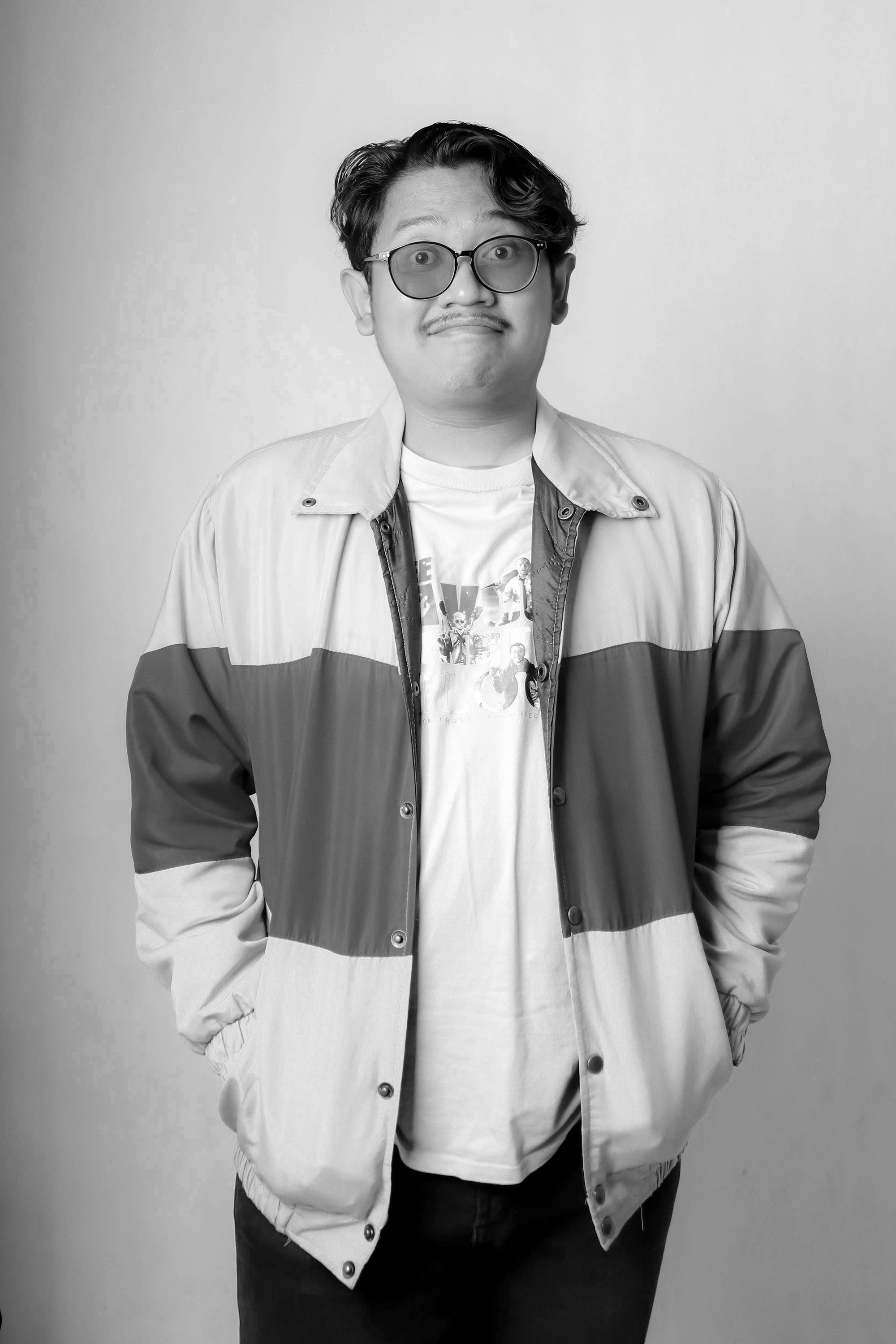 Dzauqy Ilham backdrop