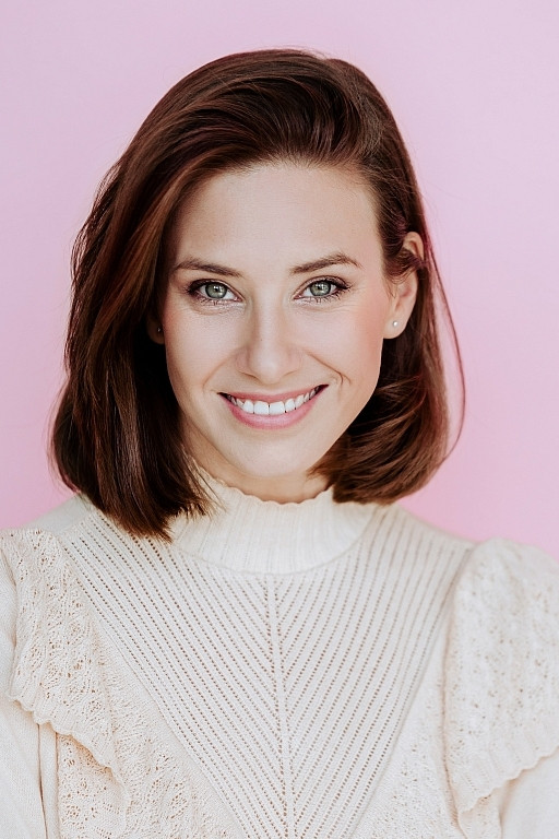 Zofia Schwinke backdrop