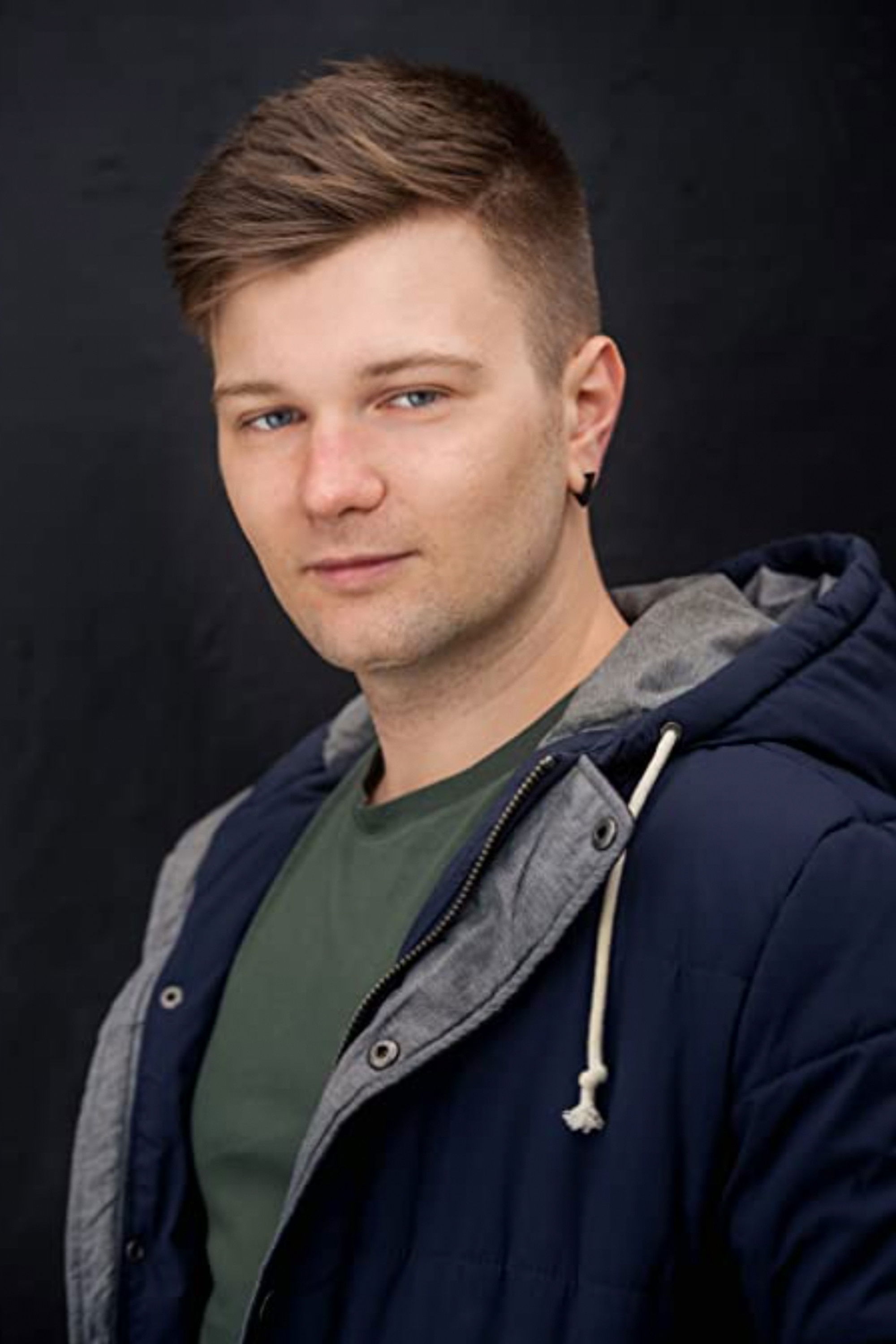 Sean Foster backdrop