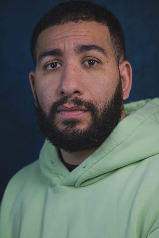 Malik Amraoui backdrop