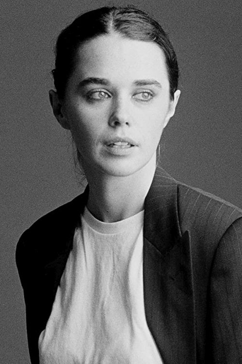 Anastasiia Duvallie backdrop