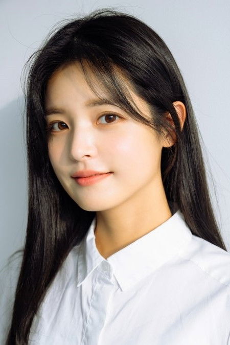 Choe Hye-jin backdrop