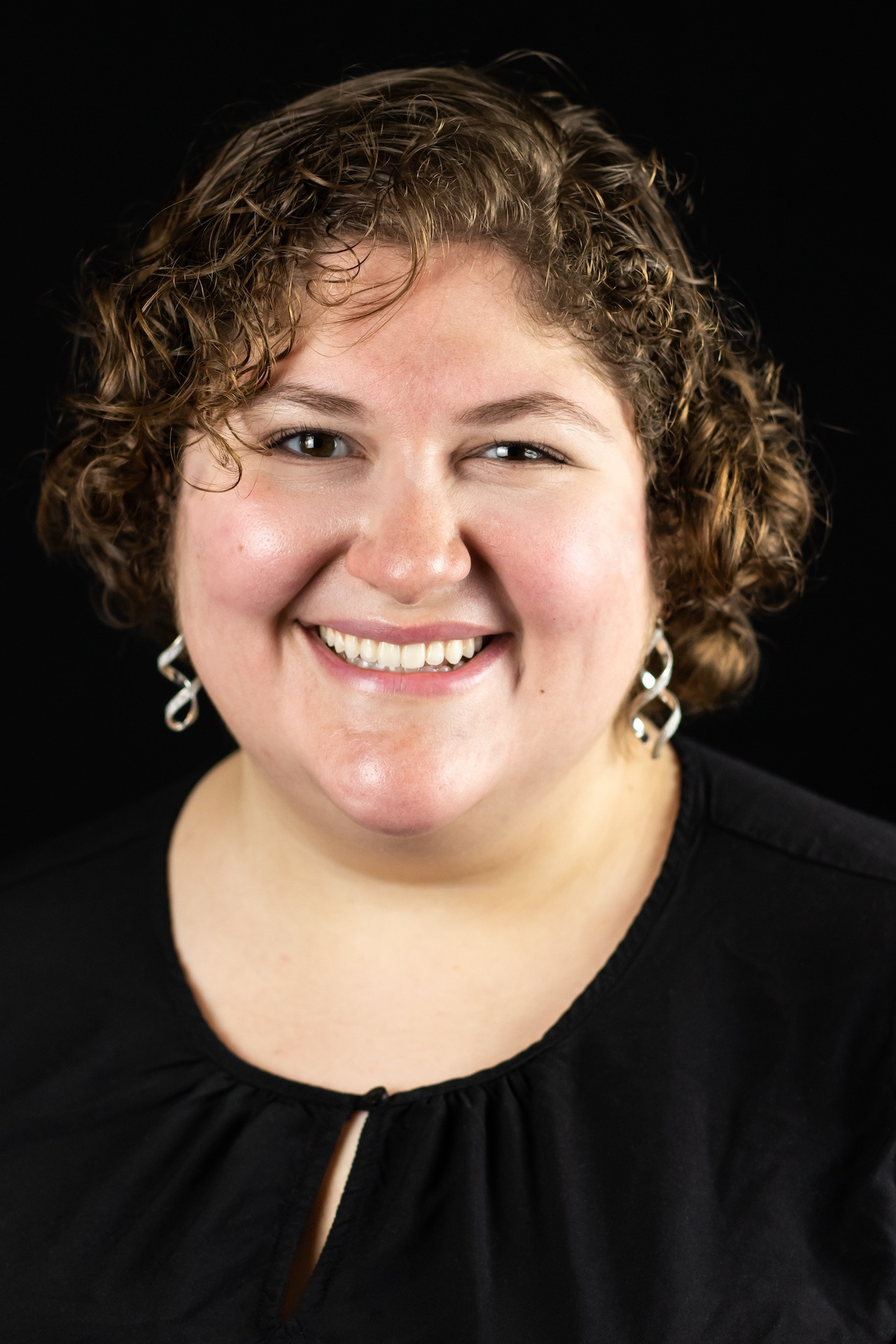 Elise LoSardo backdrop