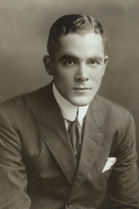 Shelly Hull backdrop