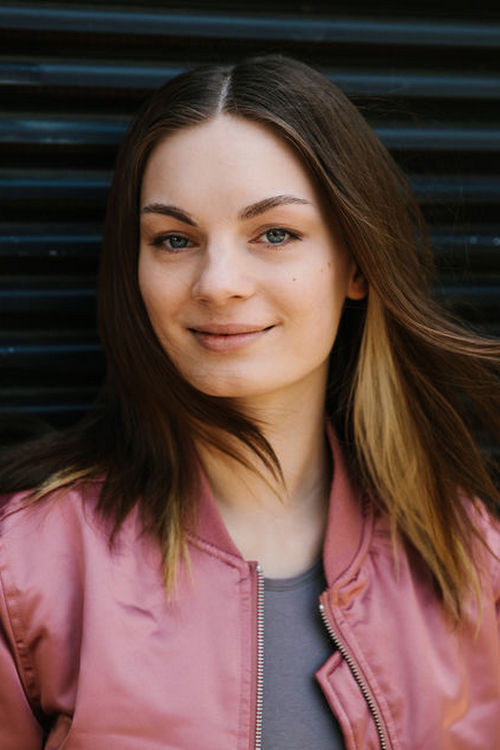 Lila Redlich backdrop