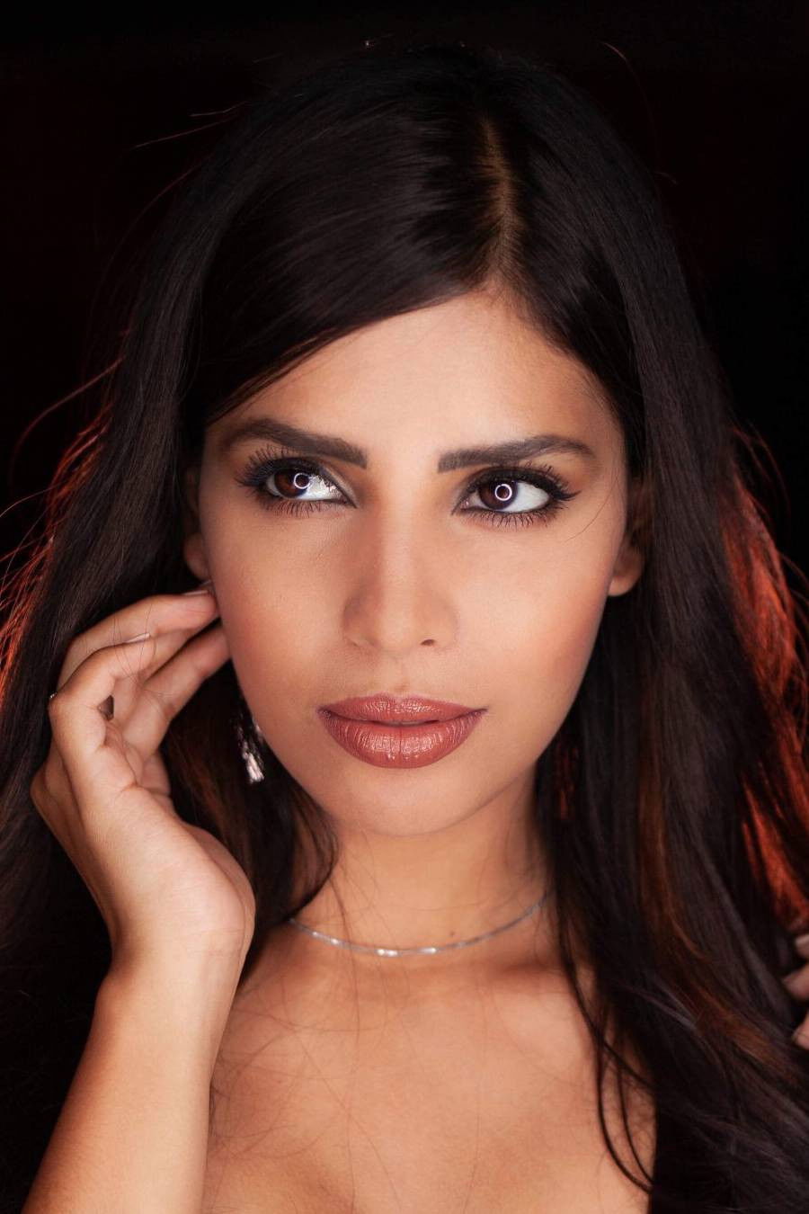 Esly Avelar backdrop