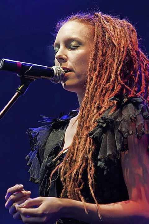 Maria Franz backdrop