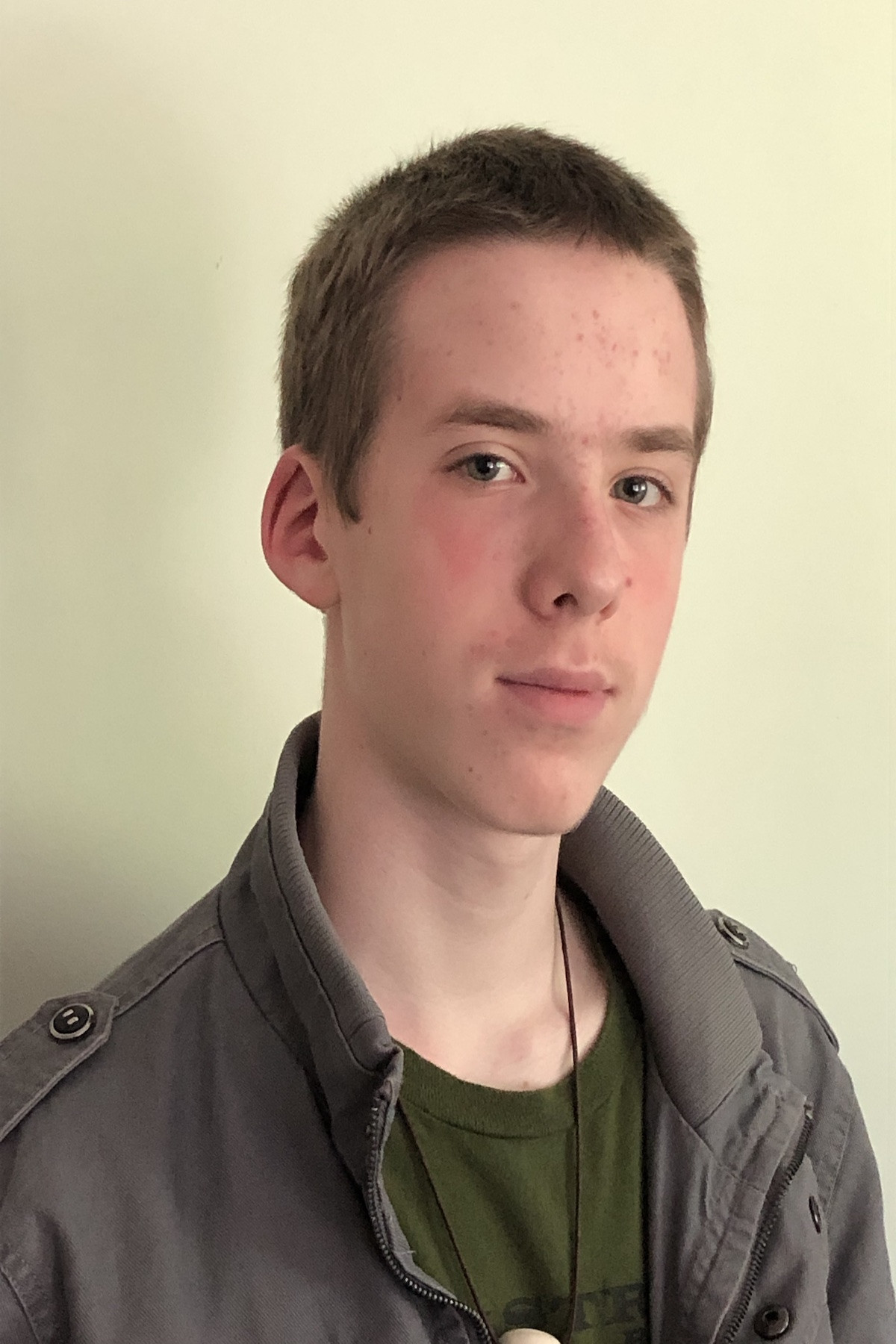 Eliot Dimçev backdrop