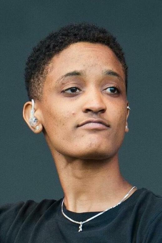 Sydney Bennett backdrop