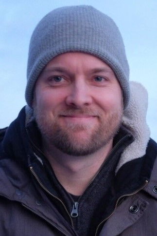 Derek Thompson backdrop