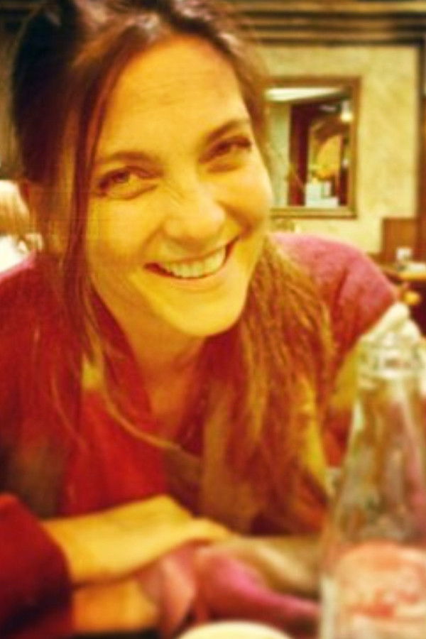 Fernanda Caride backdrop