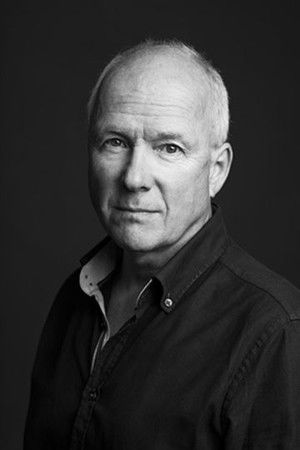 Pontus Gustafsson backdrop