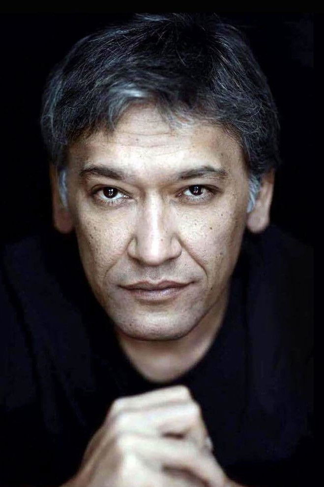 Djavakhir Zakhirov backdrop