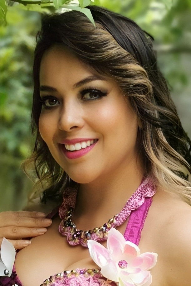 Iris de Gayes backdrop