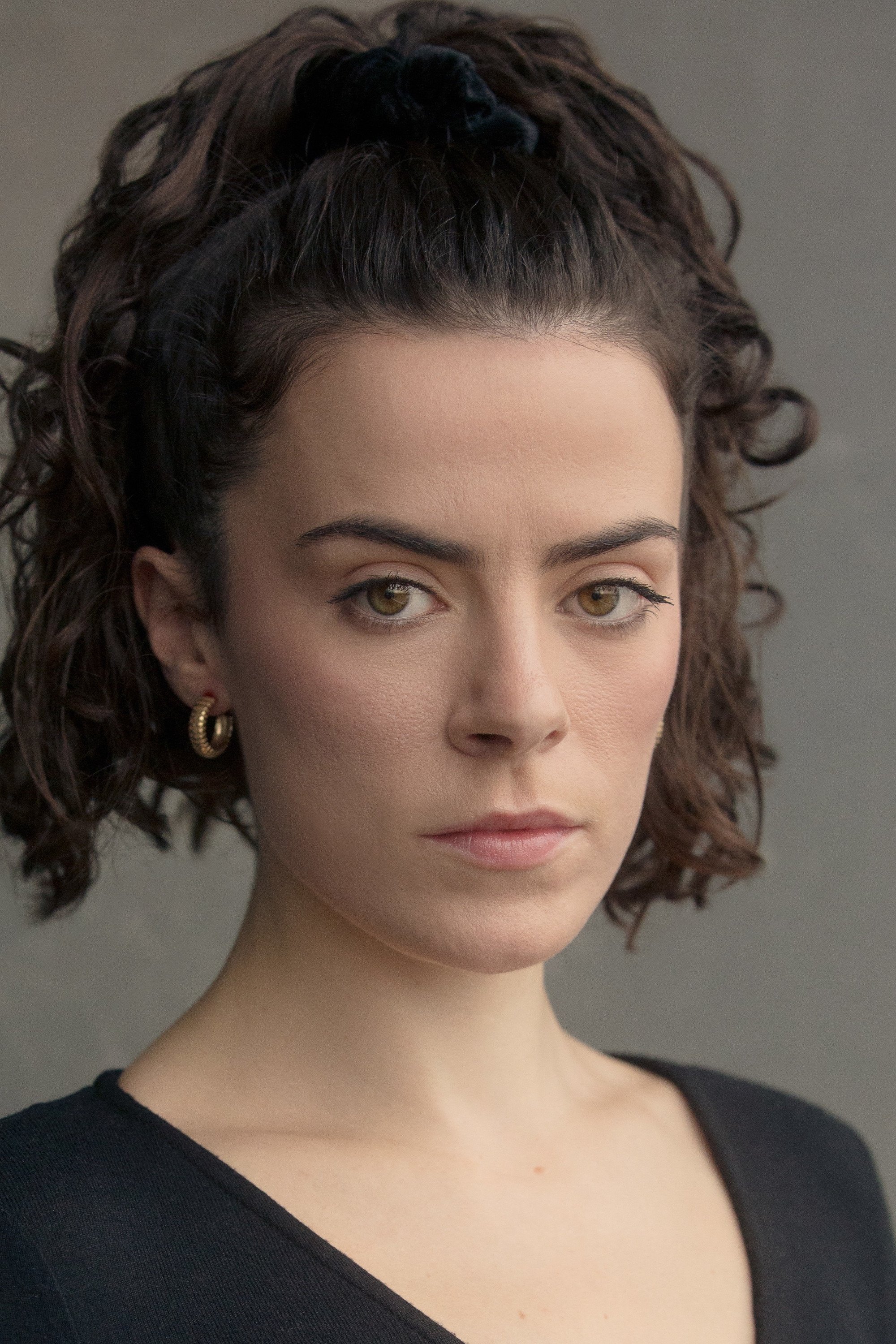 Elle O'Hara backdrop