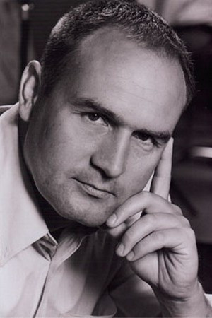 Tomasz Mikołajewski backdrop