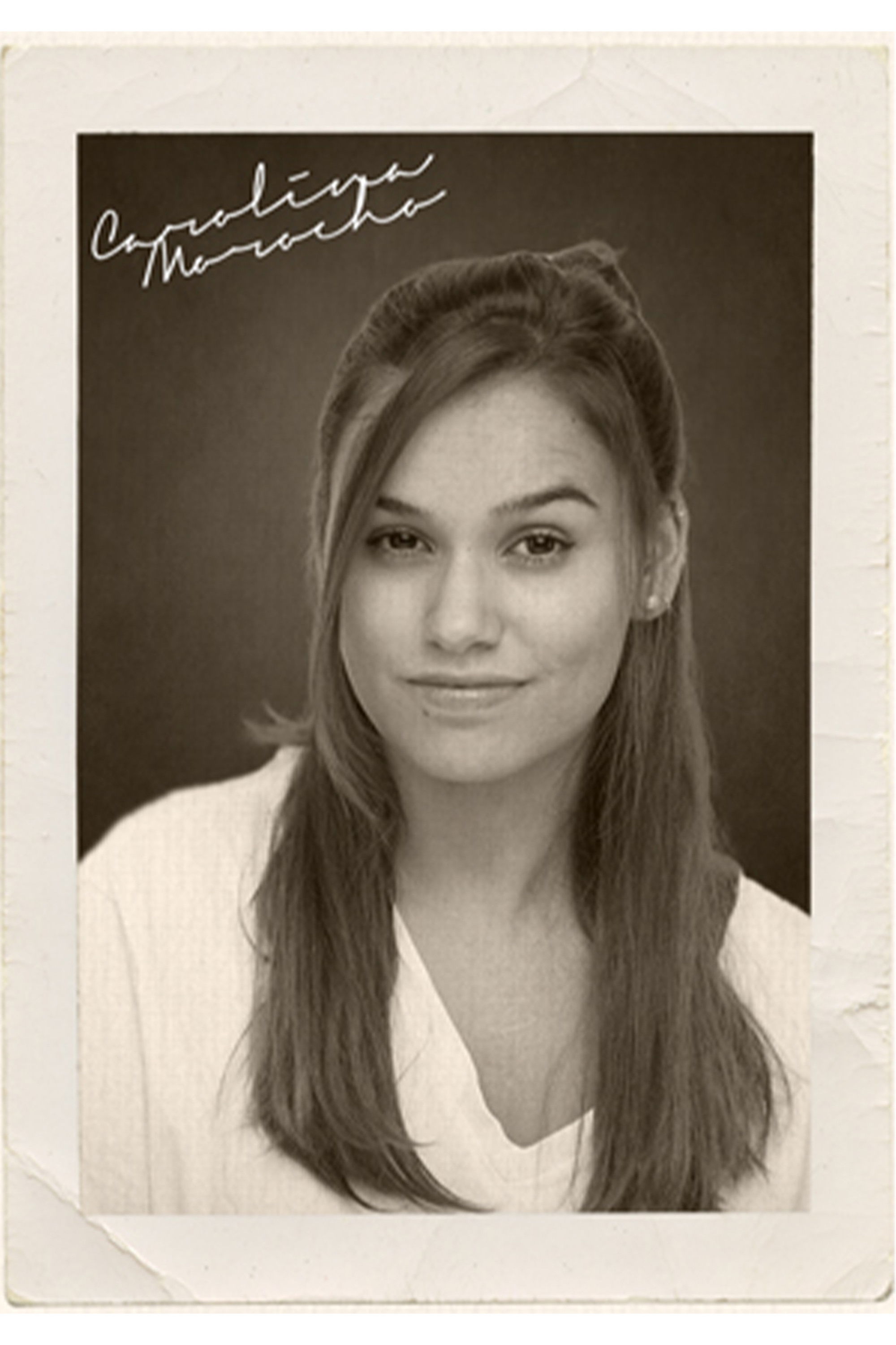 Carolina Morocho backdrop