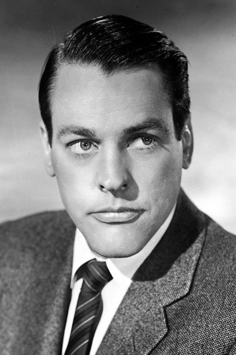 Kevin Mëkarthi backdrop