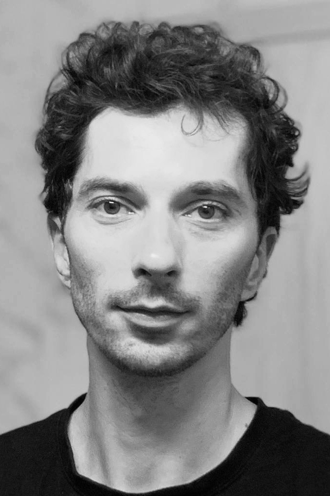 Volodymyr Usyk backdrop