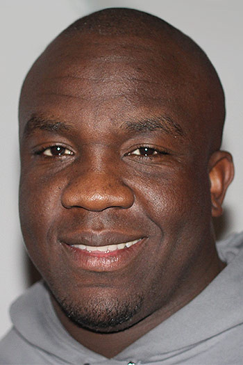 Ismael Londt backdrop