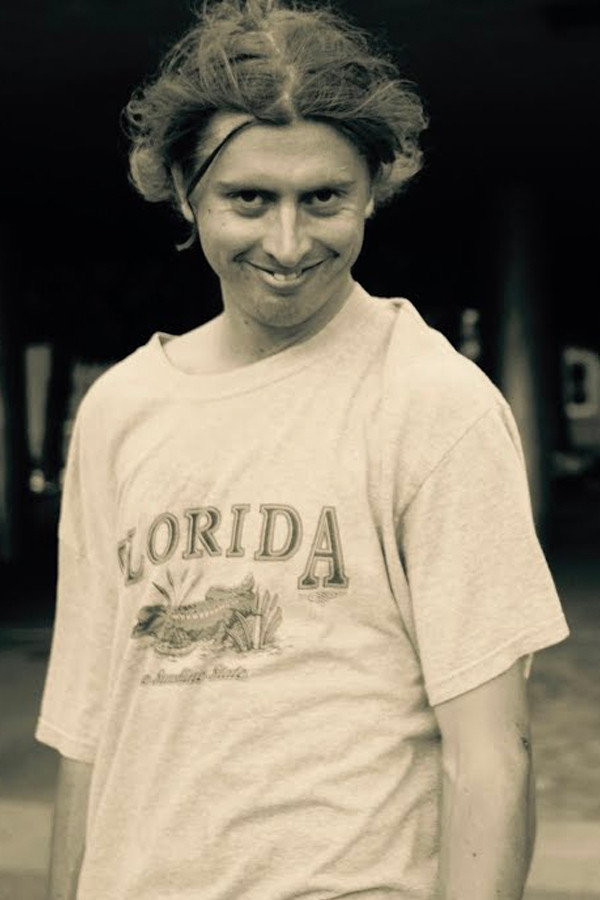 Simon Källkvist backdrop