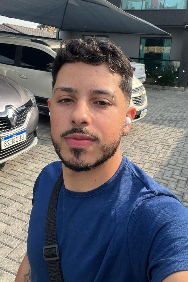 Bruno Magrin backdrop