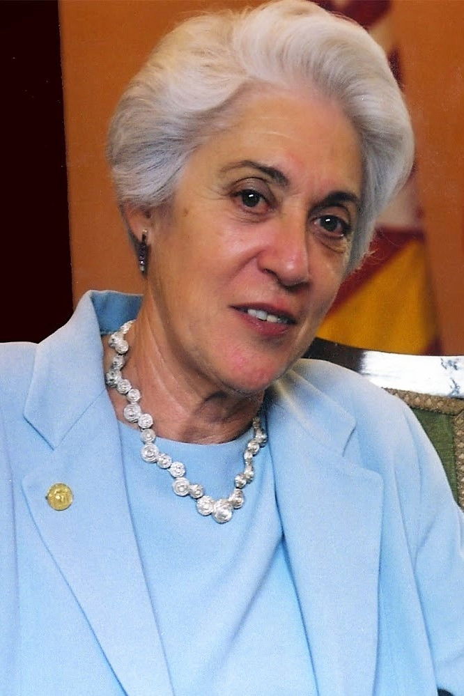Dr. Josefina Castellví backdrop