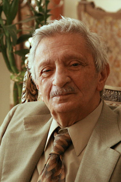 Bijan Taraghi backdrop