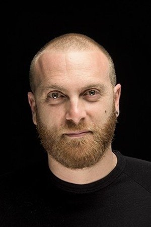 Meriç Özkaya backdrop