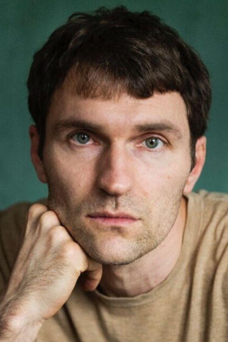 Christian Schneeweiß backdrop