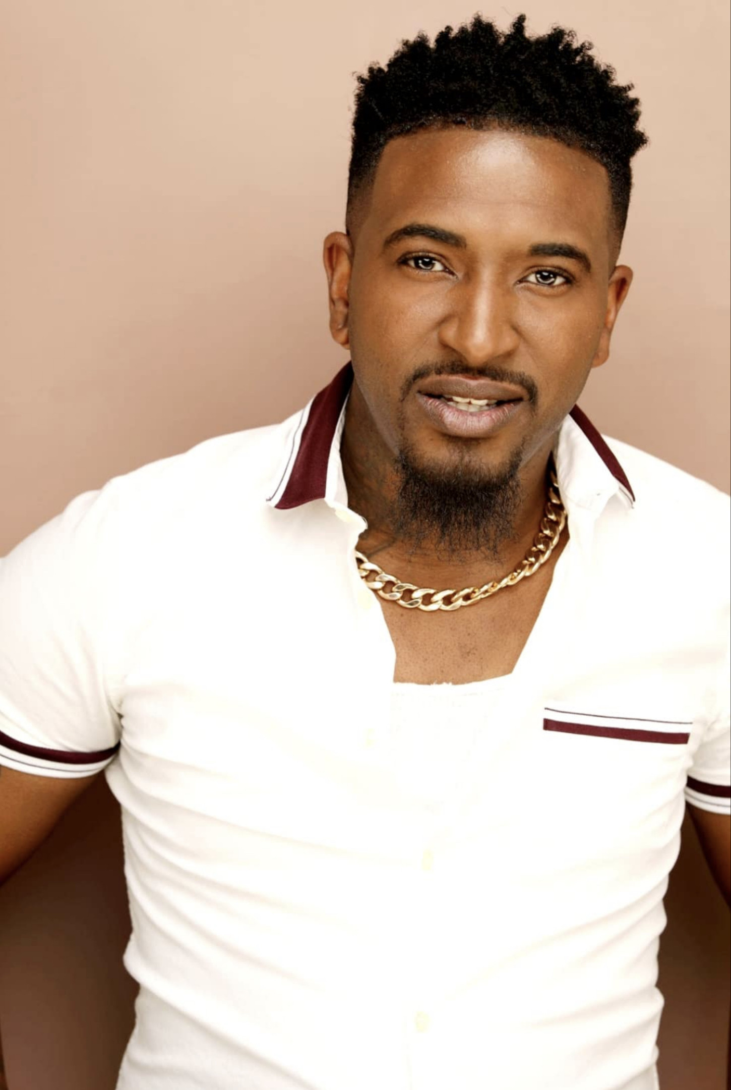 Deshawn Long backdrop