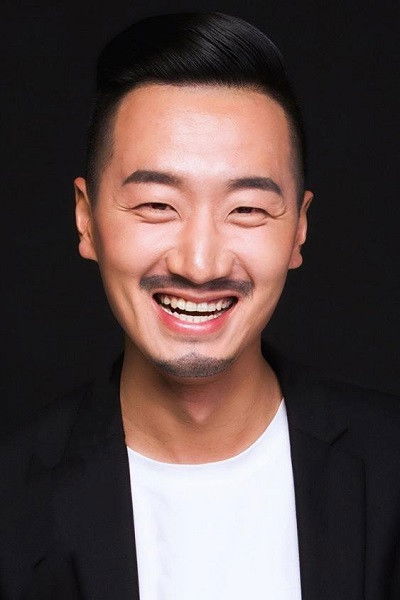 Xu Xiao Xing backdrop