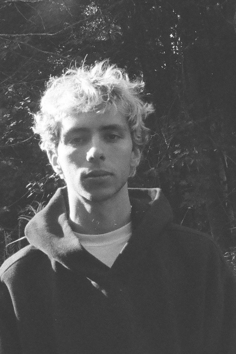 Benjamin Therrien backdrop