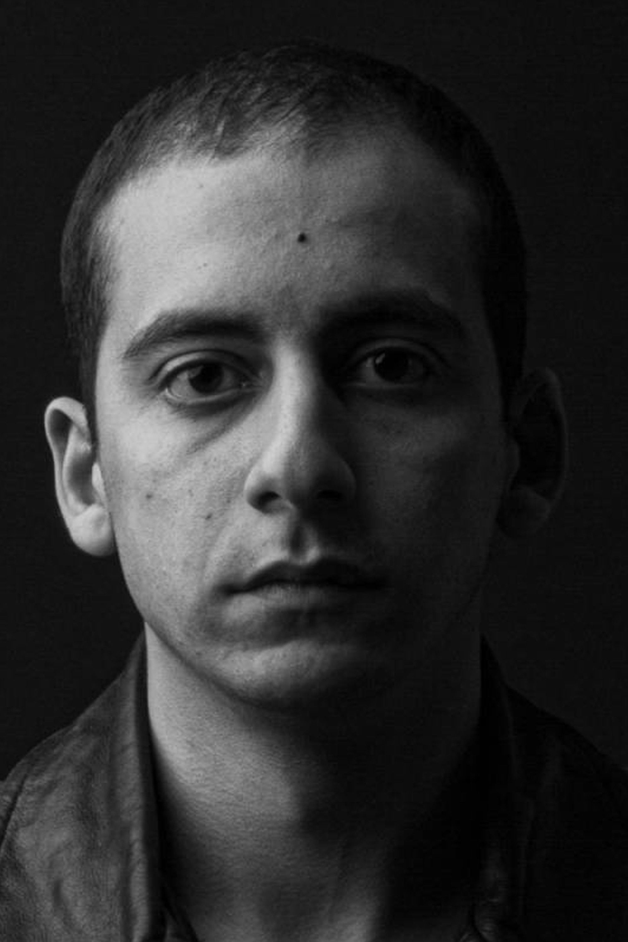 Salah El Amri backdrop