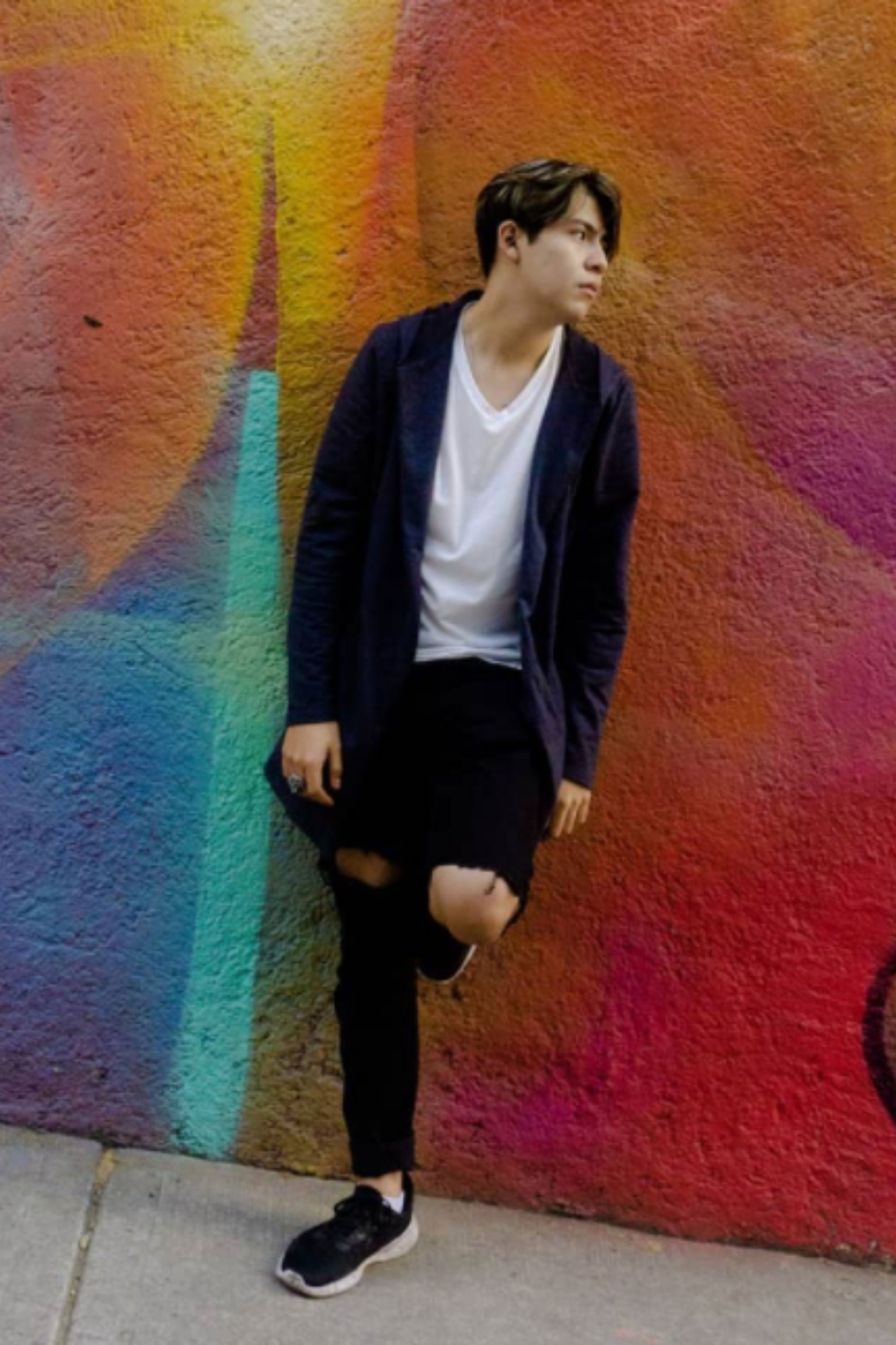 Diego López Peña backdrop