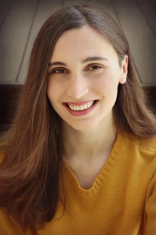 Cassie Hamilton backdrop