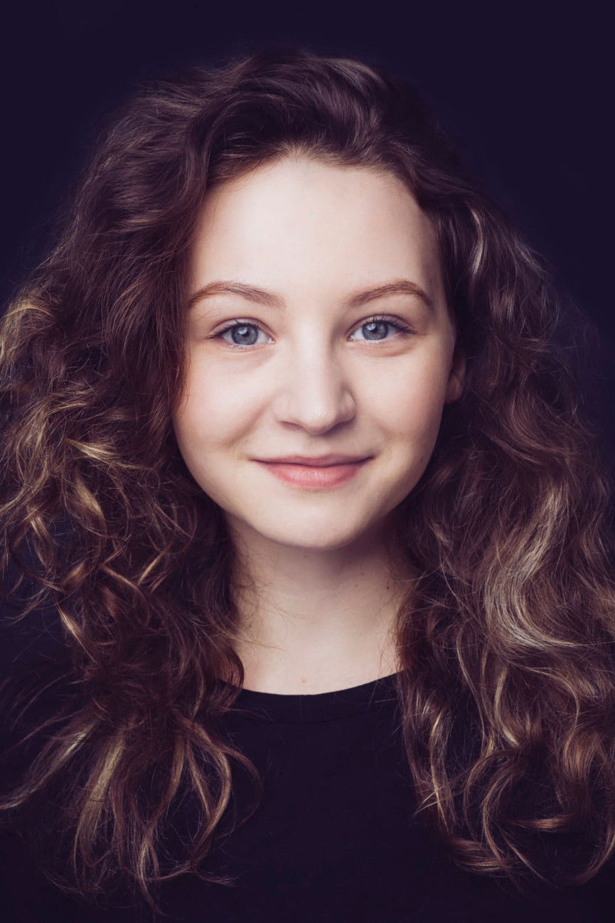 Viktória Šuplatová backdrop