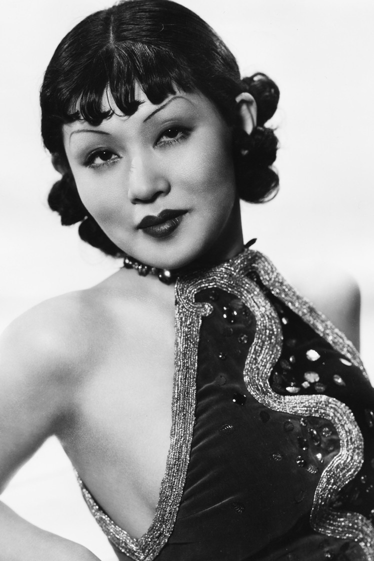 Toshia Mori backdrop