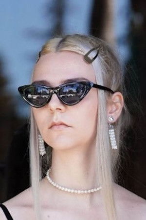 Elizabeth Rath backdrop