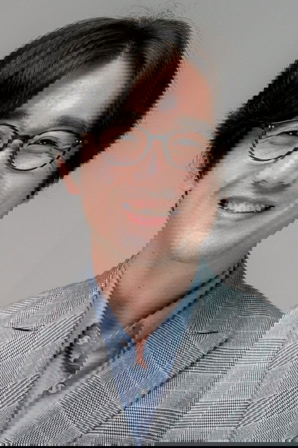 Park Geon-lak backdrop