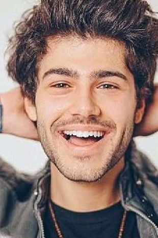 Andrea Baggio backdrop