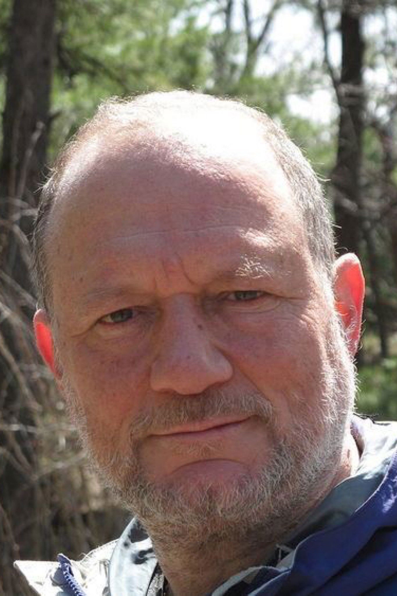 Dimitri Devyatkin backdrop